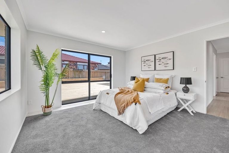 Photo of property in 60 Robert Ross Place, Clendon Park, Auckland, 2103