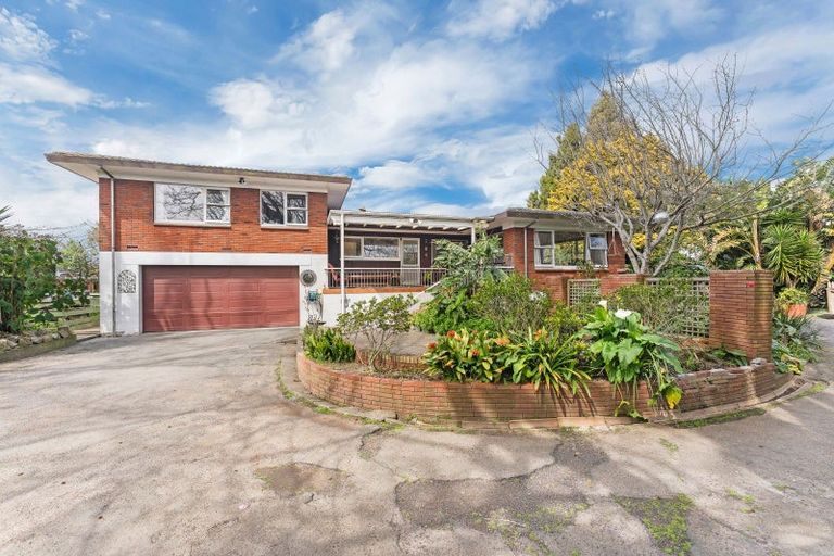 Photo of property in 6 Youngs Road, Papakura, 2110