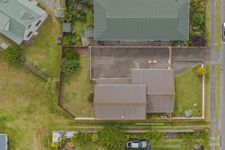Photo of property in 14 Norfolk Crescent, Otaki Beach, Otaki, 5512
