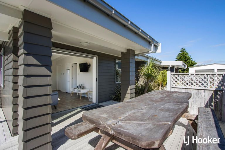 Photo of property in 12 Snell Crescent, Waihi Beach, 3611