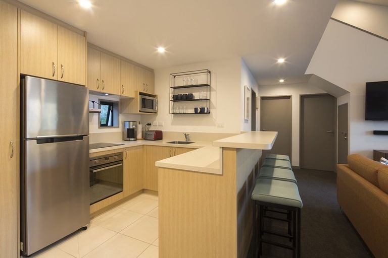 Photo of property in La Residence Du Lac, 39/527 Frankton Road, Queenstown, 9300