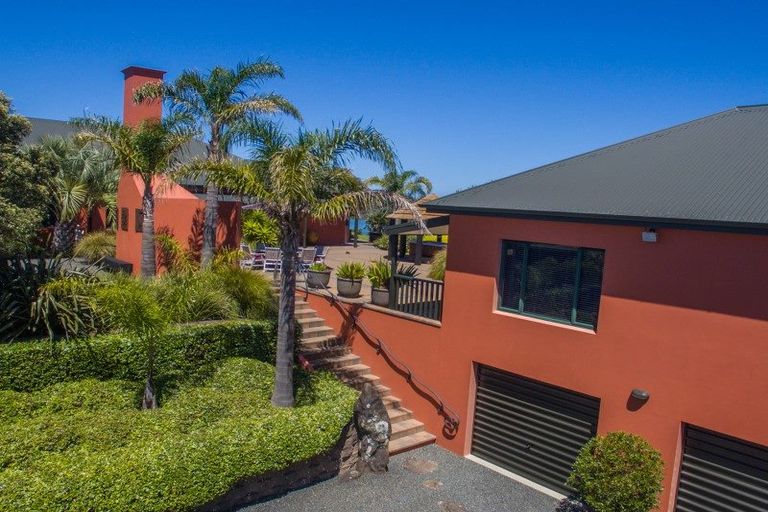 Photo of property in 1542 Ngunguru Road, Ngunguru, Whangarei, 0173