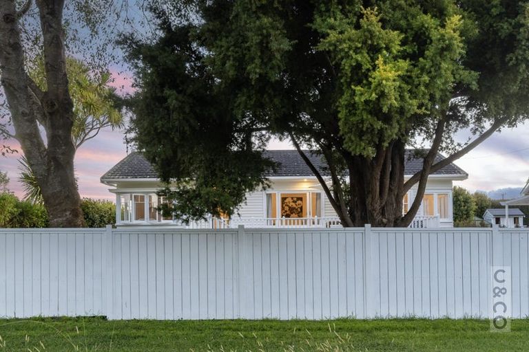 Photo of property in 10 Princes Street, Riverhead, 0820