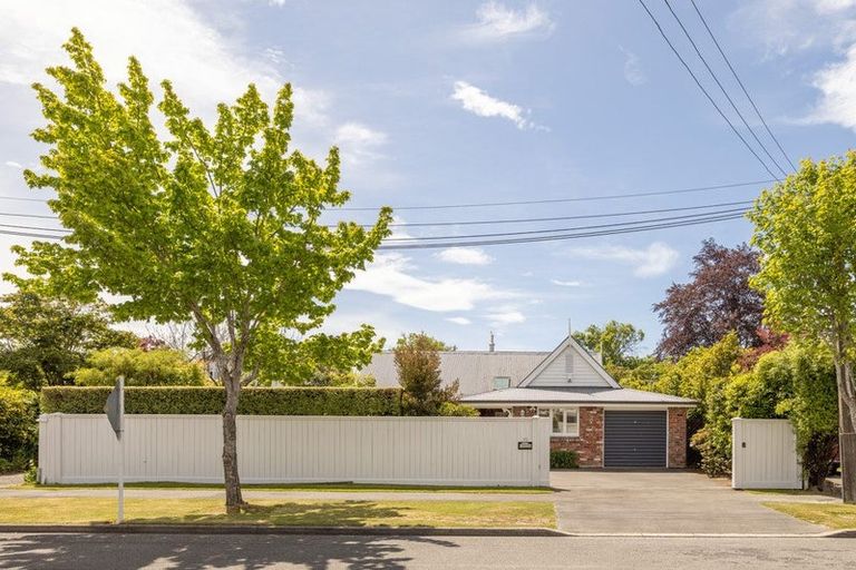 Photo of property in 40 Weka Street, Fendalton, Christchurch, 8041