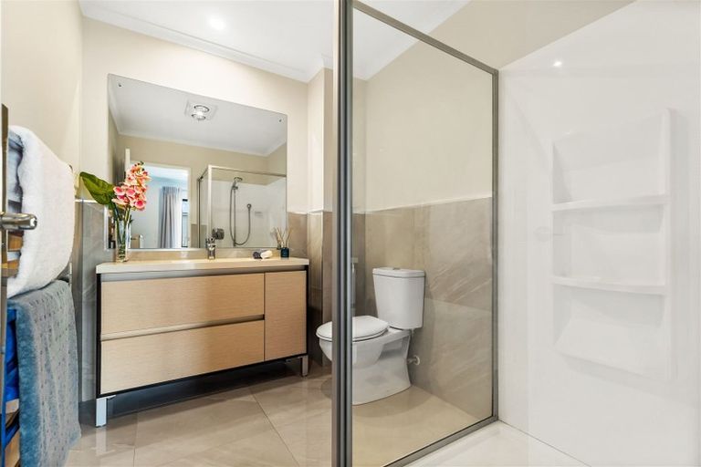 Photo of property in 22 Samuel Cassidy Avenue, Swanson, Auckland, 0614