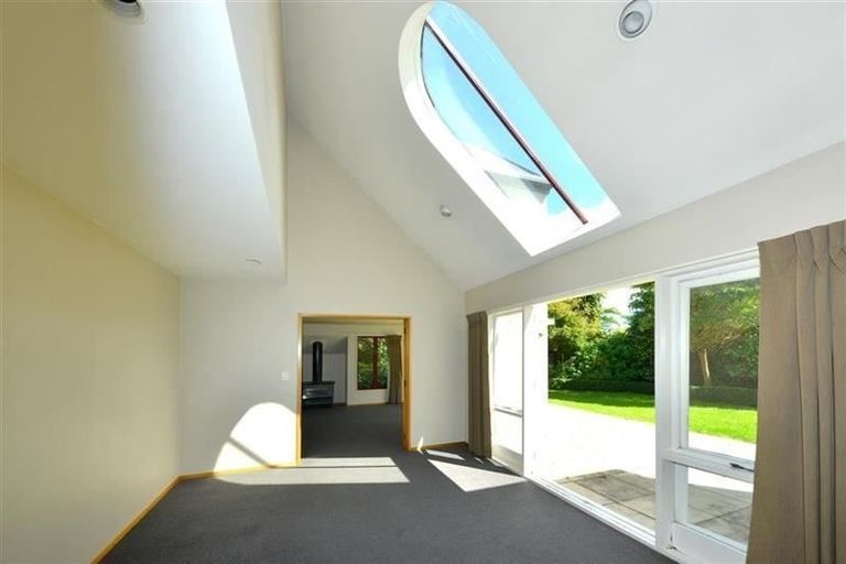 Photo of property in 99 Weston Road, St Albans, Christchurch, 8052