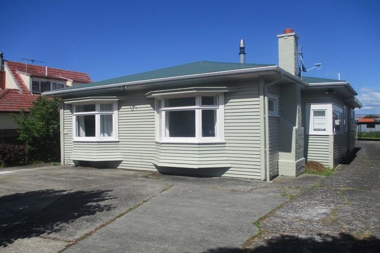 Photo of property in 36 Wainui Road, Waiwhetu, Lower Hutt, 5010
