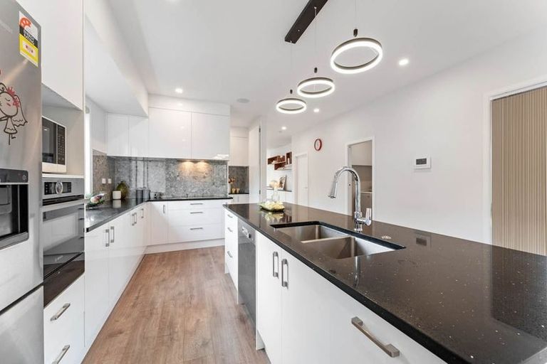 Photo of property in 7 Lawson Creek Street, Massey, Auckland, 0614