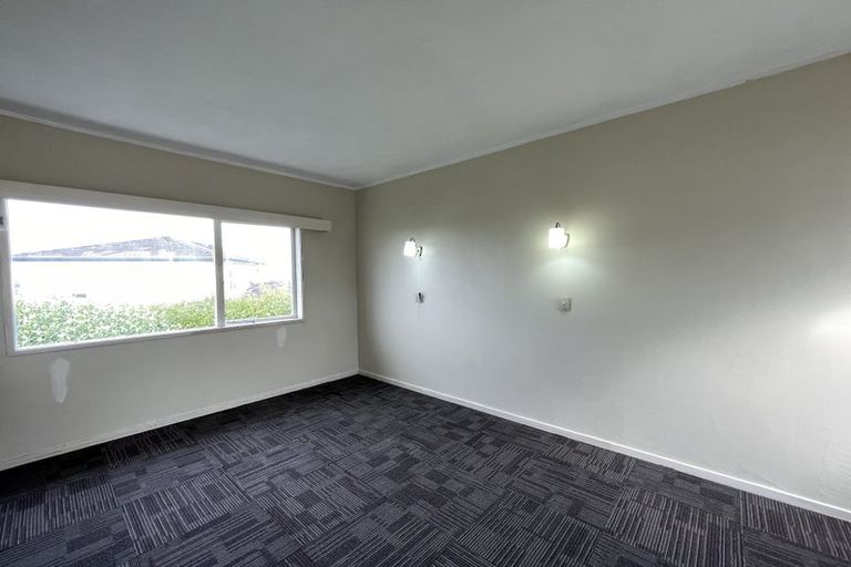 Photo of property in 89 Forrest Hill Road, Milford, Auckland, 0620