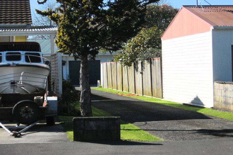 Photo of property in 1/44 Regent Street, Silverdale, Hamilton, 3216