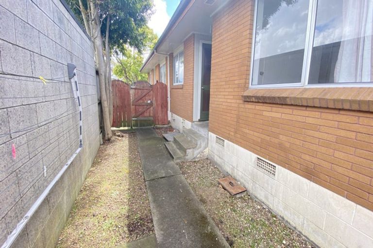 Photo of property in 2/18 Bertrand Road, Mount Wellington, Auckland, 1060