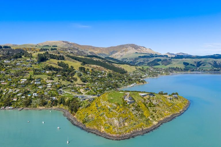 Photo of property in 4 Kaioruru Lane, Charteris Bay, Governors Bay, 8971