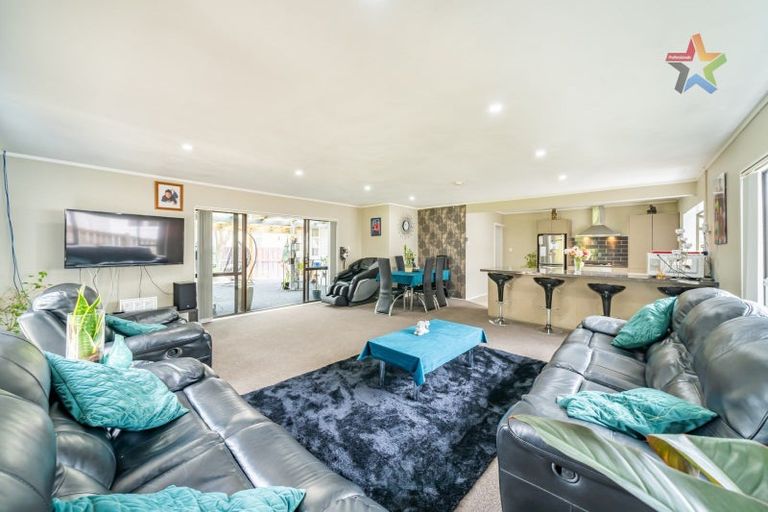 Photo of property in 131 Wainuiomata Road, Wainuiomata, Lower Hutt, 5014