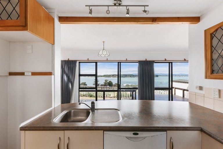 Photo of property in 87 Harbour View Road, Omokoroa, 3114