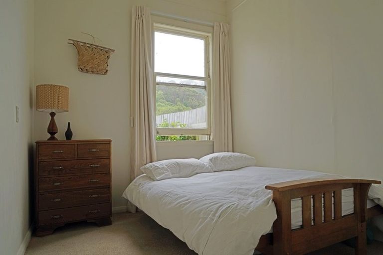 Photo of property in 9 Torquay Terrace, Newtown, Wellington, 6021