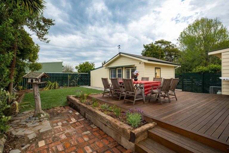 Photo of property in 198 School Road, Clive, 4102