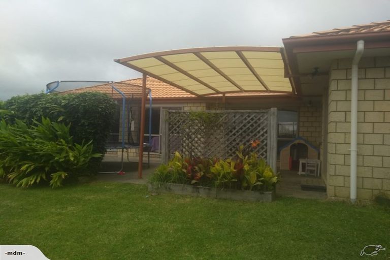 Photo of property in 77 Riverside Drive, Waiuku, 2123