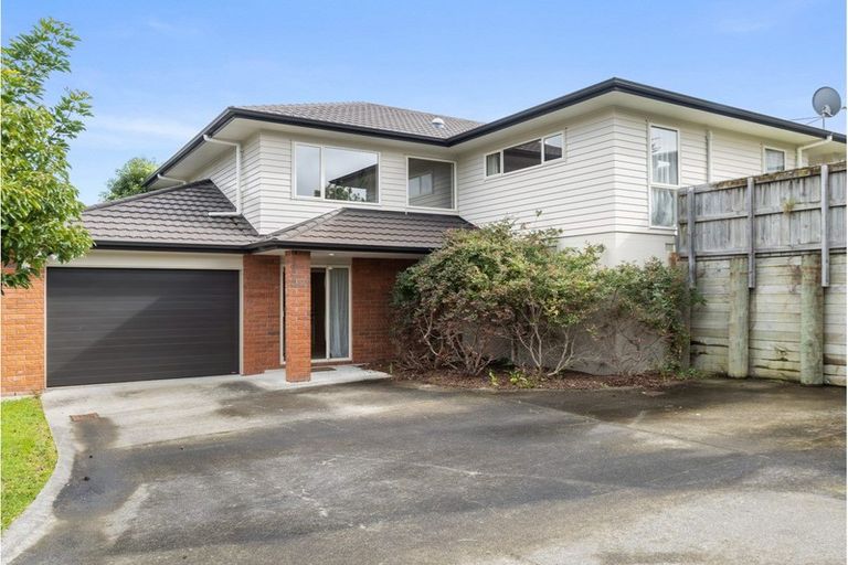 Photo of property in 13a Poto Street, Te Atatu South, Auckland, 0610
