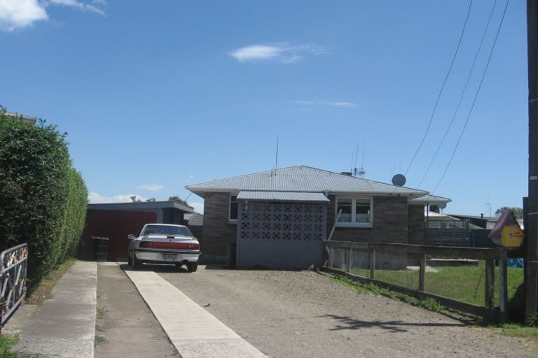 Photo of property in 5 Lee Street, Te Puke, 3119