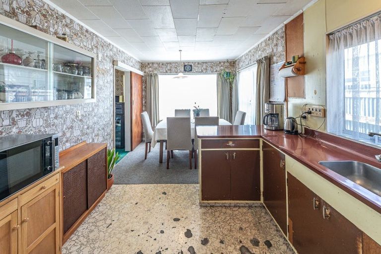 Photo of property in 6 Cornfoot Street, Castlecliff, Whanganui, 4501