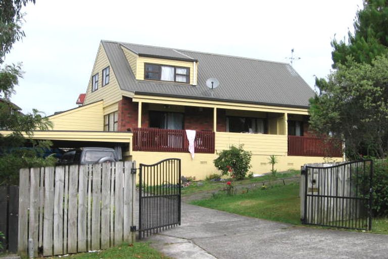 Photo of property in 1 Juneau Place, Glendene, Auckland, 0602