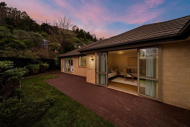 Photo of property in 2/69 Bowenvale Avenue, Cashmere, Christchurch, 8022