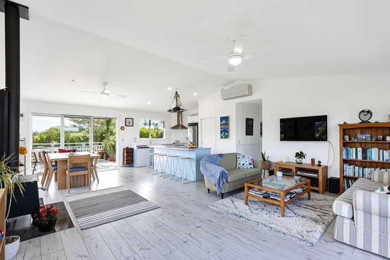 Photo of property in 130 Mytton Heights, Motueka, 7196