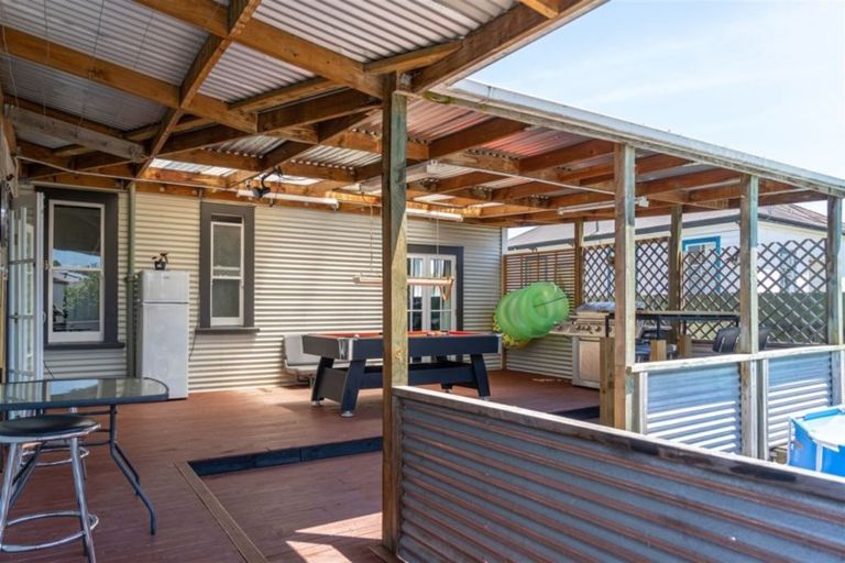 Photo of property in 68 Lincoln Road, Masterton, 5810