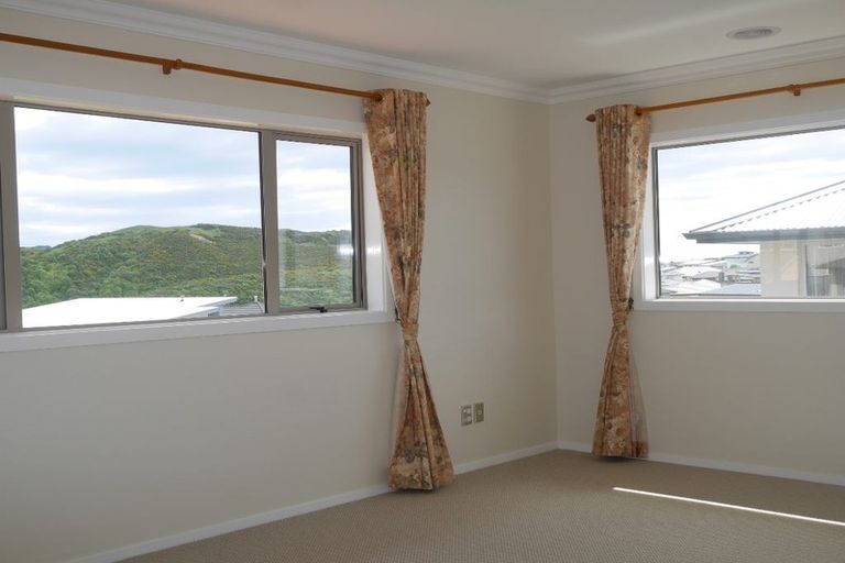 Photo of property in 31 Sumner Terrace, Aotea, Porirua, 5024