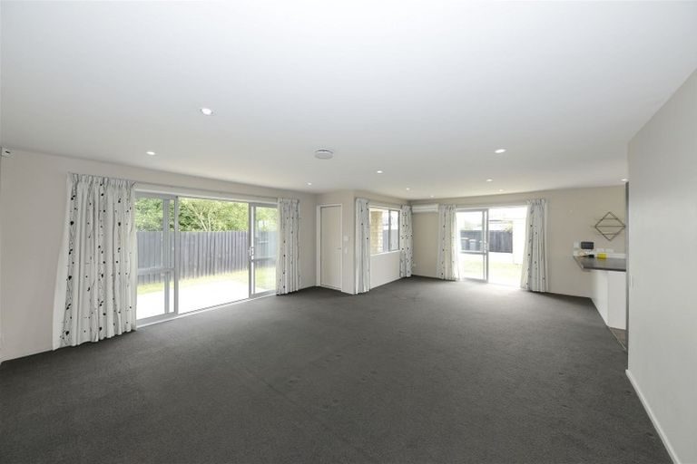 Photo of property in 238a Breezes Road, Aranui, Christchurch, 8061