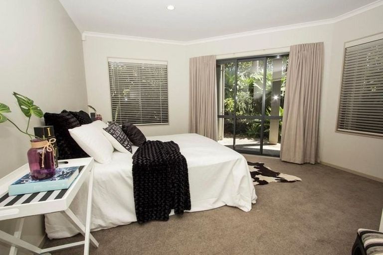 Photo of property in 2 Baverton Drive, Flat Bush, Auckland, 2016