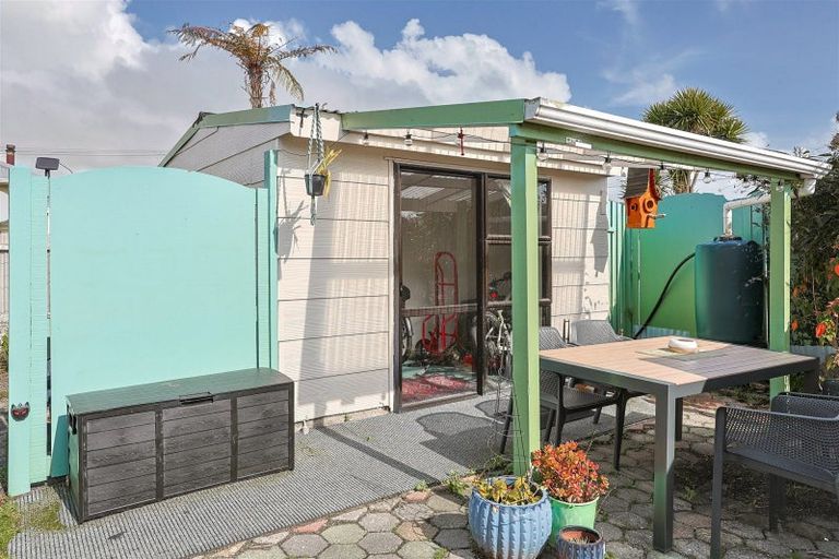 Photo of property in 2 Mclaughlins Lane, Westport, 7825