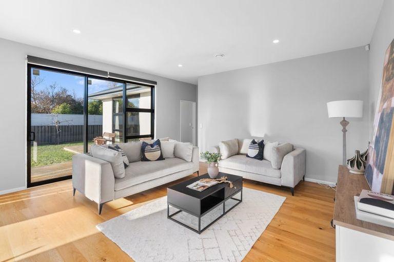 Photo of property in 5 Bargrove Close, Halswell, Christchurch, 8025