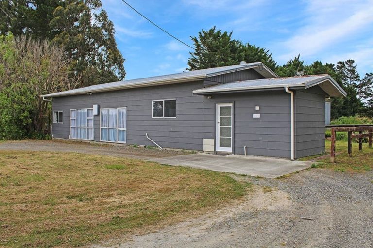 Photo of property in Sharella Park Cattery, 578 Kairanga Bunnythorpe Road, Newbury, Palmerston North, 4478