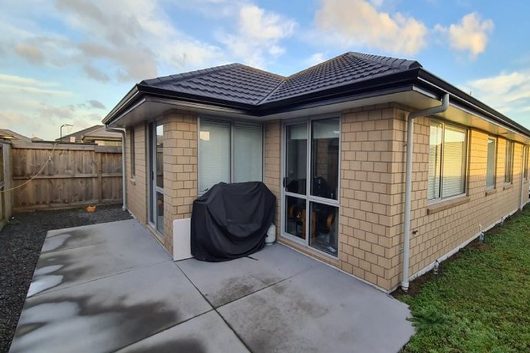 Photo of property in 22 Kanapa Close, Papamoa, 3118