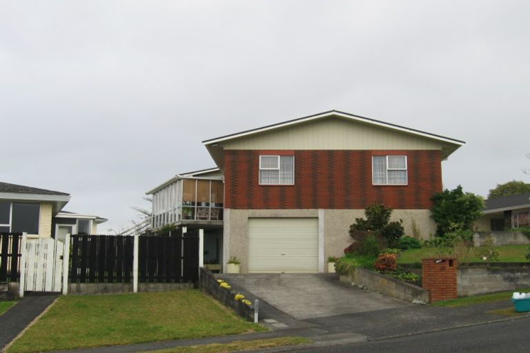 Photo of property in 13 Russleigh Drive, Dinsdale, Hamilton, 3204