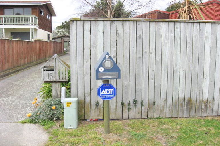 Photo of property in 10 Pitoitoi Street, Otaihanga, Paraparaumu, 5036