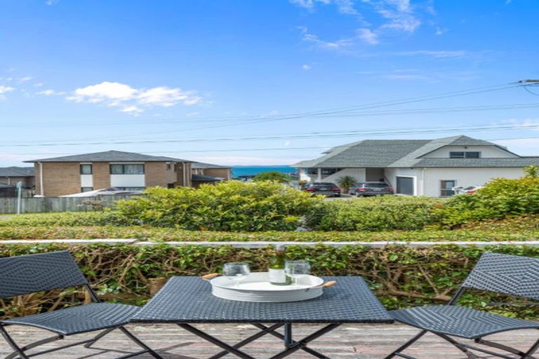 Photo of property in 80 Deep Creek Road, Torbay, Auckland, 0630