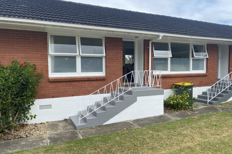 Photo of property in 2112/110 East Coast Road, Forrest Hill, Auckland, 0620