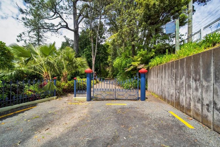 Photo of property in 28 Carrington Street, New Plymouth, 4310