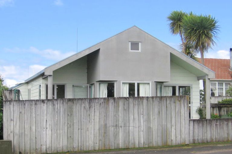 Photo of property in 16 Moresby Avenue, Waihi, 3610