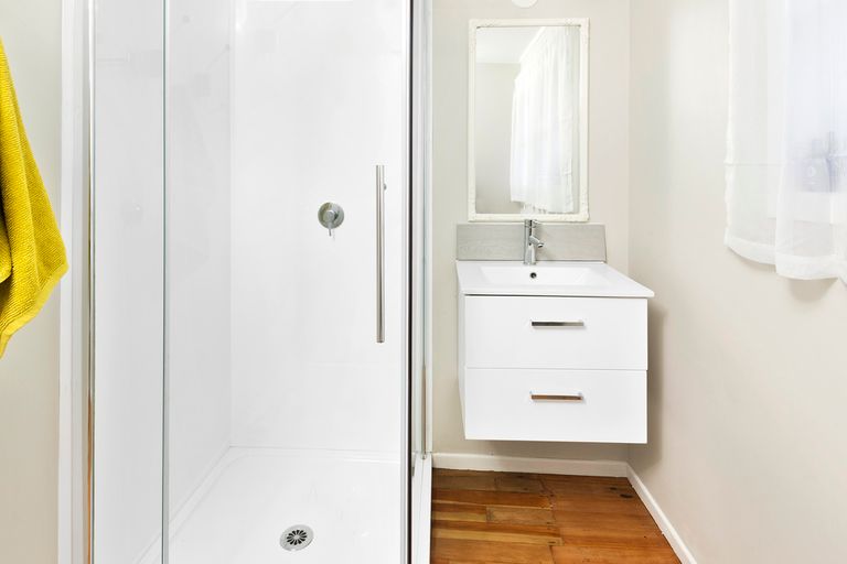 Photo of property in 13 Orchard Rise, Rosehill, Papakura, 2113