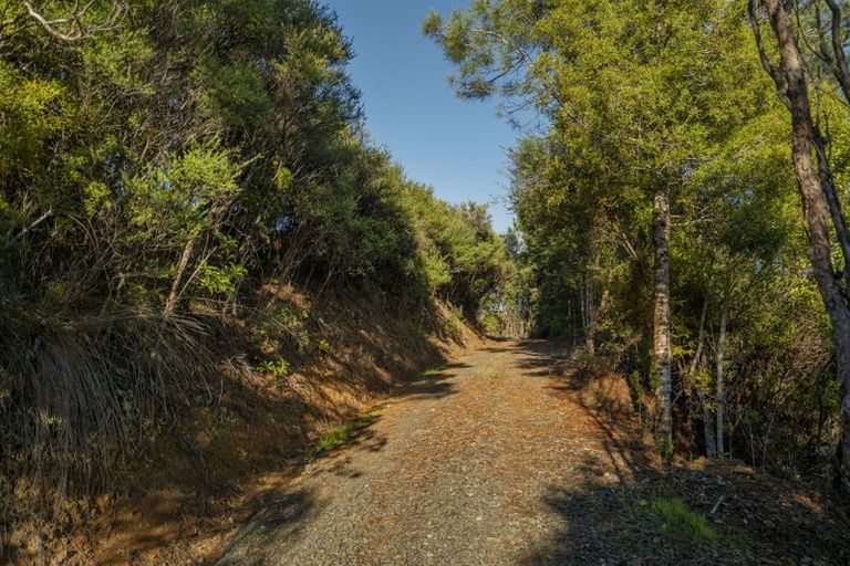 Photo of property in 57 Tarapatiki Drive, Whitianga, 3510