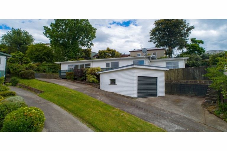 Photo of property in 64 Russell Street, Stepneyville, Nelson, 7010