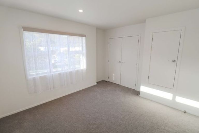 Photo of property in 1119e High Street, Taita, Lower Hutt, 5011