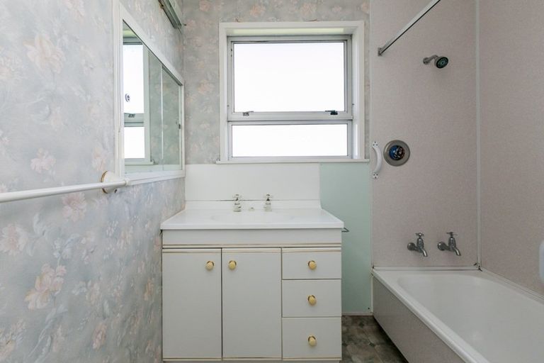 Photo of property in 23 Saint Hill Lane, Havelock North, 4130