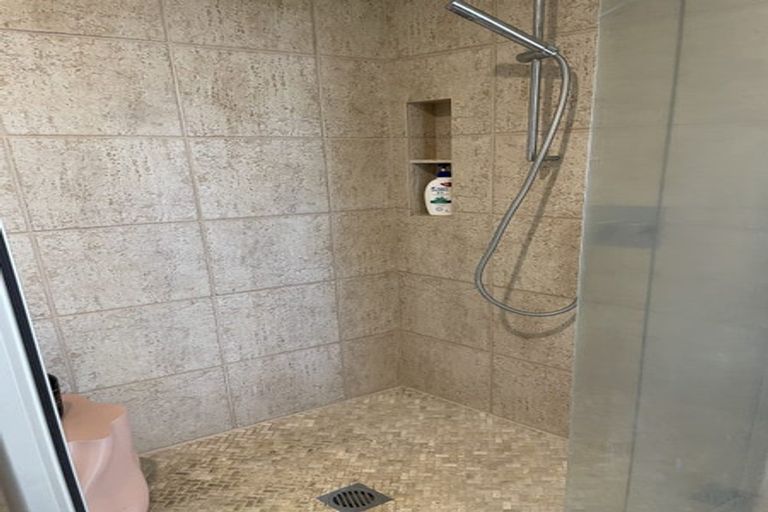 Photo of property in 25 Maxwelton Drive, Mairangi Bay, Auckland, 0630