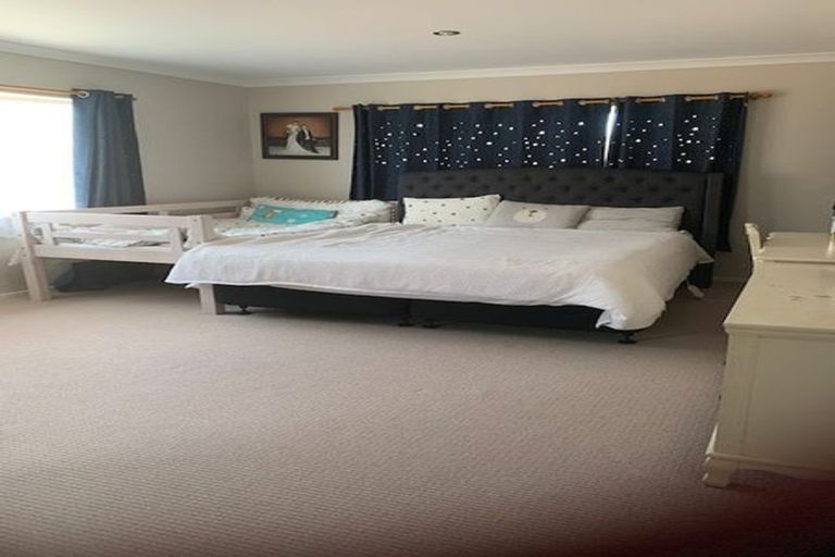 Photo of property in 6 Karson Place, Flat Bush, Auckland, 2016