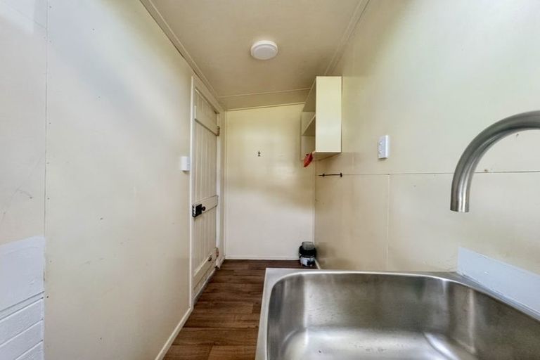 Photo of property in 146 Featherston Street, Palmerston North, 4410