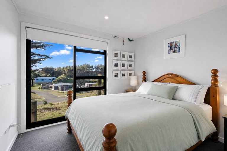 Photo of property in 33 Achilles Avenue, Waitarere Beach, Levin, 5510